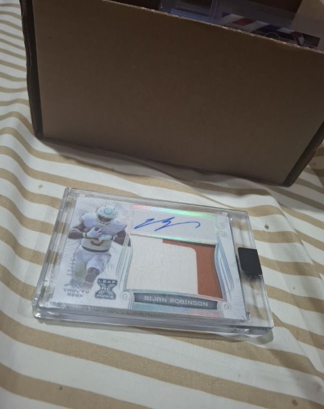 2023 Leaf Trinity #RC Bijan Robinson — front