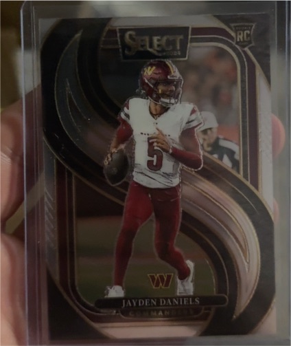 2024 Panini Select Premier Level #112 Jayden Daniels — front