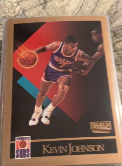 1990-91 SkyBox #224 Kevin Johnson — front
