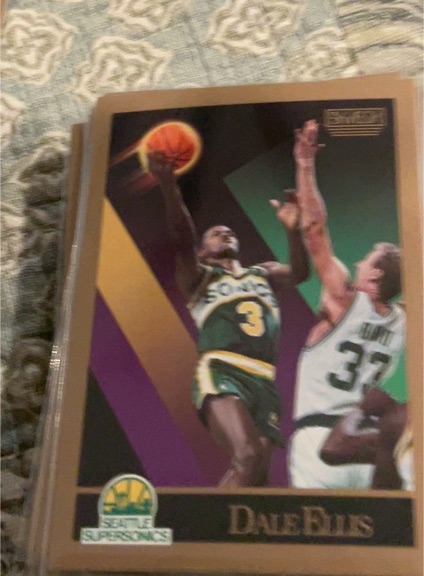 1990 Skybox Dale Ellis — front