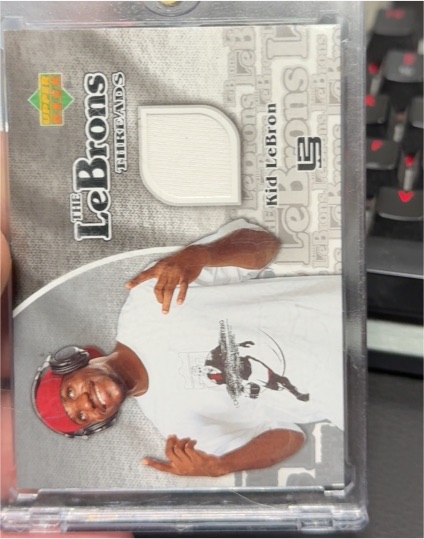 2006-07 Upper Deck The Lebrons #LM-2 Kid LeBron James Threads — front