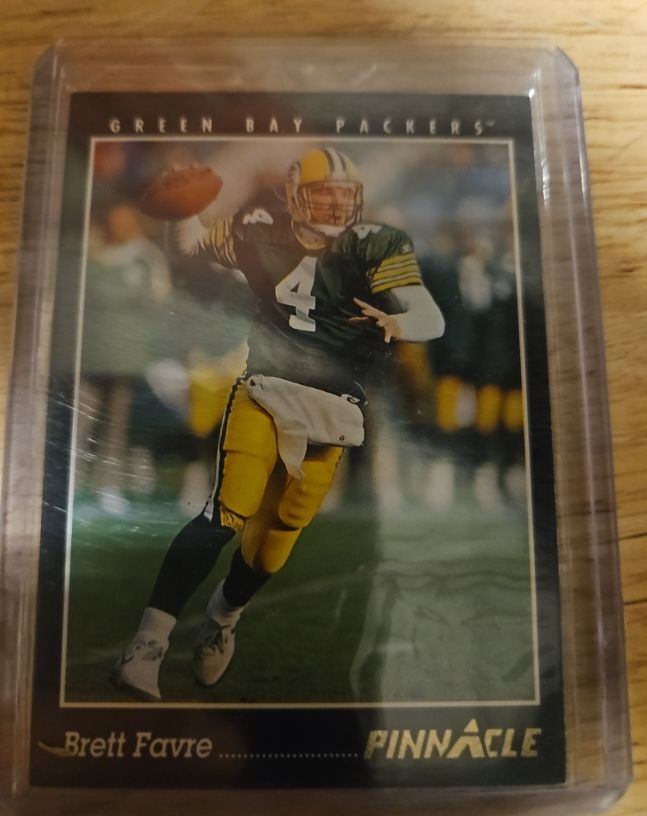 1993 Pinnacle #1 Brett Favre — front