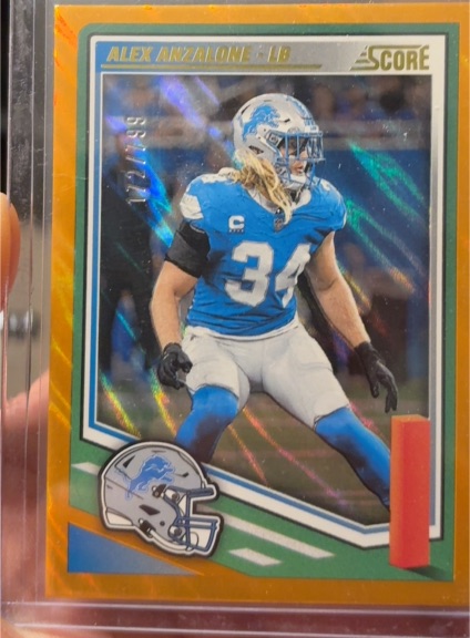 2025 Panini Score #92 Alex Anzalone — front