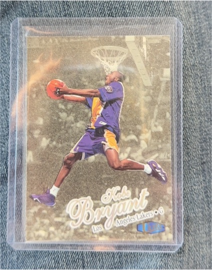 1997-98 Fleer Ultra #1G Kobe Bryant Gold Medallion — front