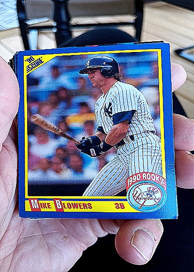 1990 Score #624 Mike Blowers — front