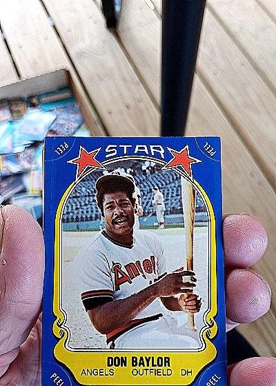 1981 Fleer Star Stickers #122 Don Baylor — front