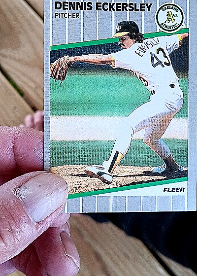 1989 Fleer #7 Dennis Eckersley — front