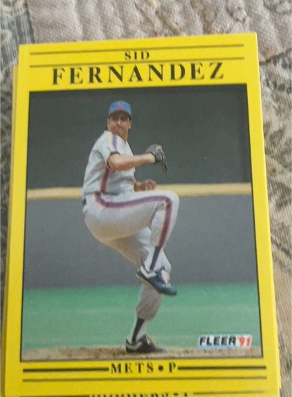 1991 Fleer #146 Sid Fernandez — front