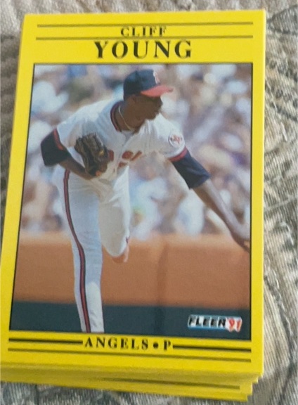1991 Fleer #348 Cliff Young — front
