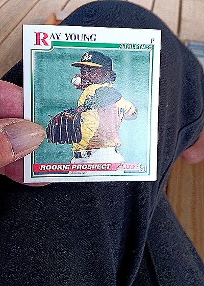 1989 Score #81 Ray Young — front