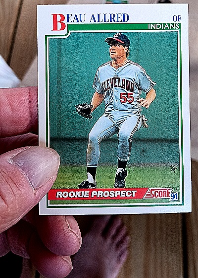 1991 Score #330 Beau Allred — front