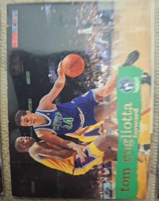 1995-96 Hoops #96 Tom Gugliotta — front