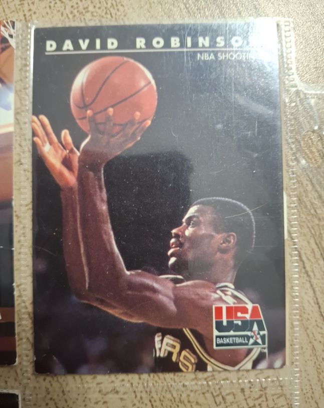 1992 SkyBox USA #80 David Robinson — front