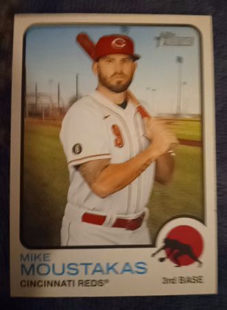 2022 Topps Heritage #4 Mike Moustakas — front