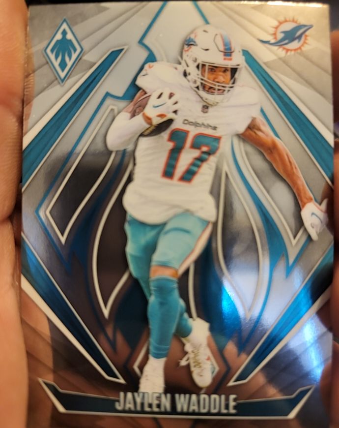 2024 Panini Phoenix #76 Jaylen Waddle — front