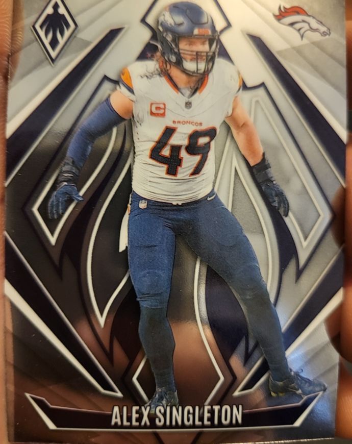 2024 Panini Phoenix #6 Alex Singleton — front