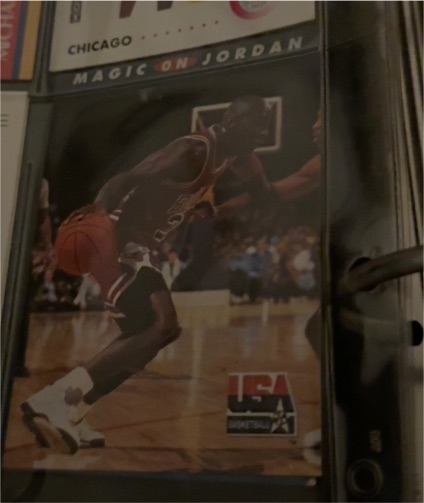 1992 SkyBox USA #105 Magic on Jordan Michael Jordan — front