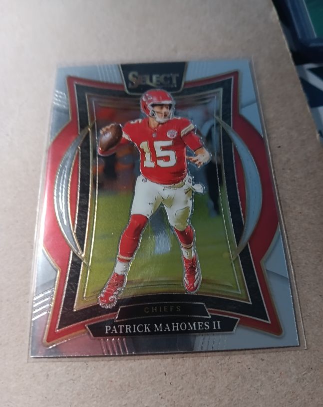 2024 Panini Select #33 Patrick Mahomes II — front