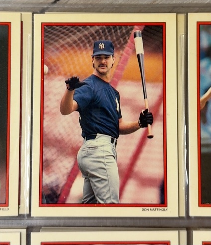 1990 Topps #11 Don Mattingly — front