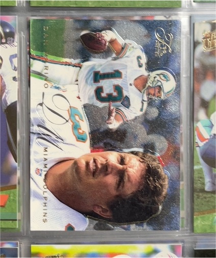 1995 Fleer Flair Preview #18 Dan Marino — front