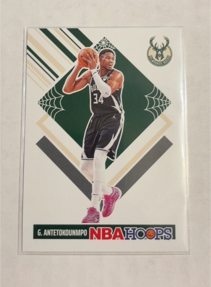 2024-25 Panini NBA Hoops Haunted Hoops Tribute #288 Giannis Antetokounmpo — front