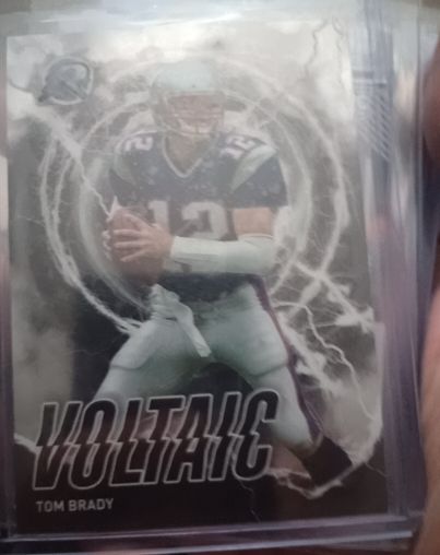 2023 Topps Composite #RV-11 Tom Brady Resurgence Voltaic — front