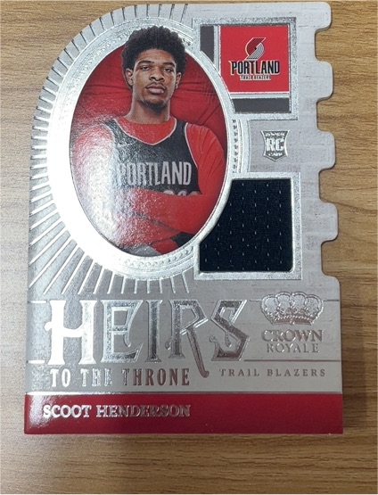 2023-24 Panini Crown Royale Heirs to the Throne #HT-SCO Scoot Henderson — front