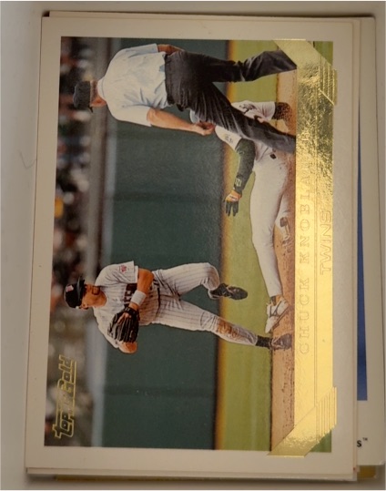 1993 Topps Gold #250 Chuck Knoblauch — front
