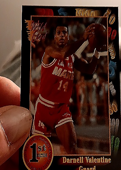 1990 Wild Card #90 Darnell Valentine — front