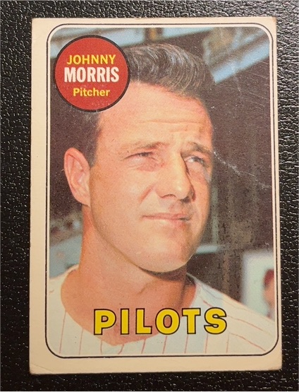 1969 Topps #111 Johnny Morris — front