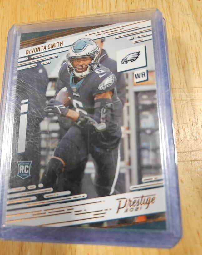 2021 Panini Chronicles Prestige #211 DeVonta Smith — front