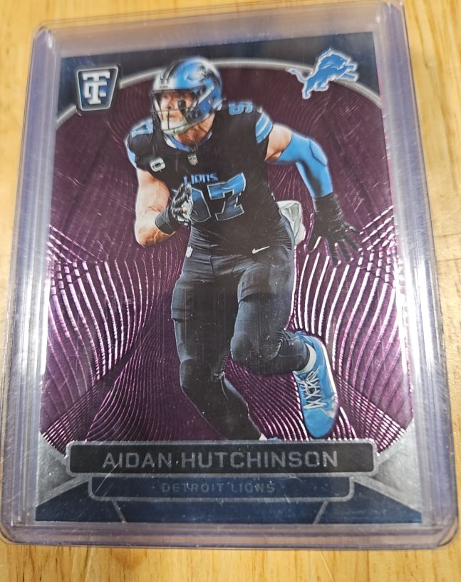 2024 Panini Totally Certified #29 Aidan Hutchinson — front