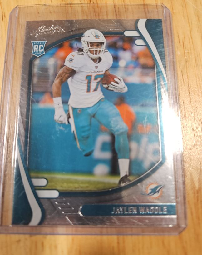 2021 Panini Absolute #106 Jaylen Waddle — front