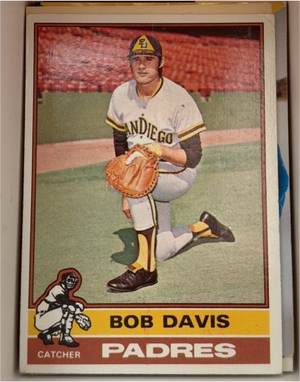 1976 Topps #472 Bob Davis — front