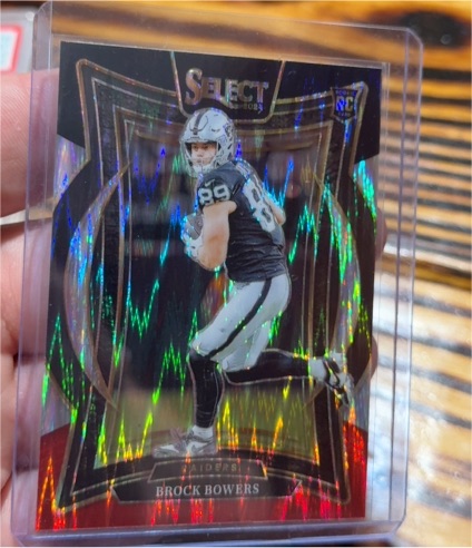 2024 Panini Select #31 Brock Bowers Black & Red Shock Prizm — front