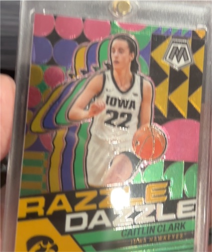 2024 Panini Mosaic Razzle Dazzle #RD2 Caitlin Clark — front