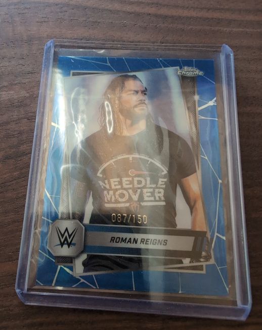 2025 Topps Chrome WWE #3 Roman Reigns — front