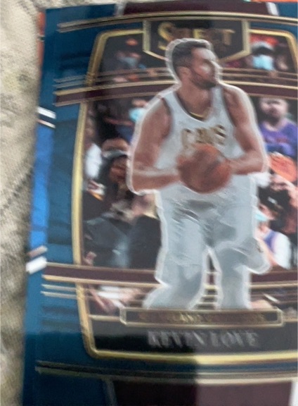2021-22 Panini Select Kevin Love — front