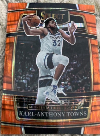 2021-22 Panini Select #10 Karl-Anthony Towns Orange Flash Prizm — front