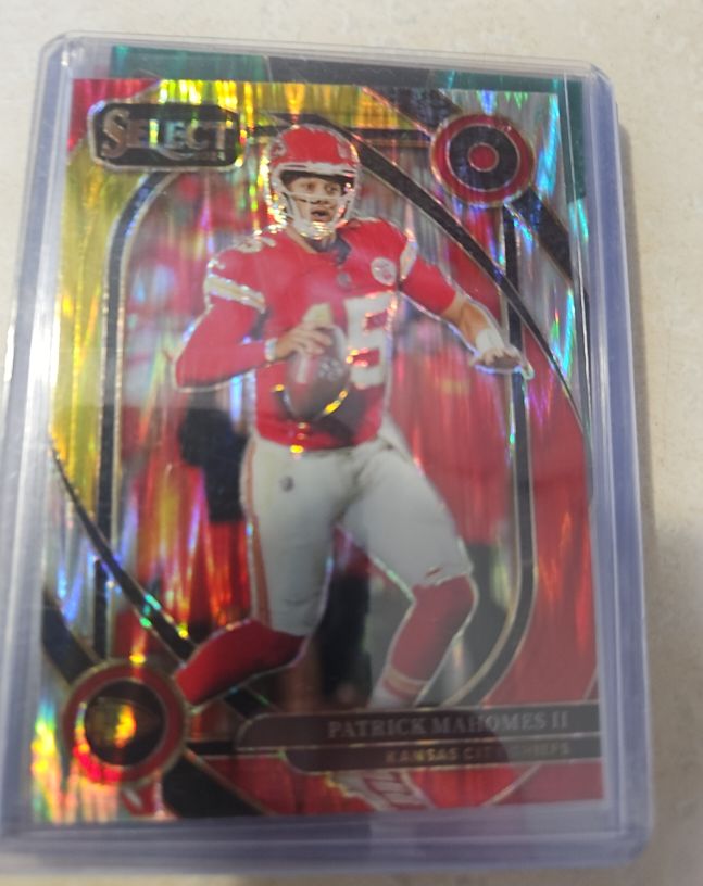 2024 Panini Select Club Level #223 Patrick Mahomes II — front