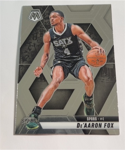 2024-25 Panini Mosaic #4 De'Aaron Fox — front