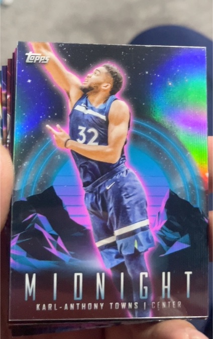 2024 Topps Midnight #32 Karl-Anthony Towns — front