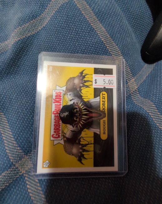 2022 Topps GPK x MLB Series 2 #13a Luis Robert Rough Robert — front