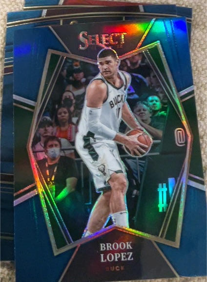 2021-22 Panini Select Premier Level Blue Prizm #106 Brook Lopez — front