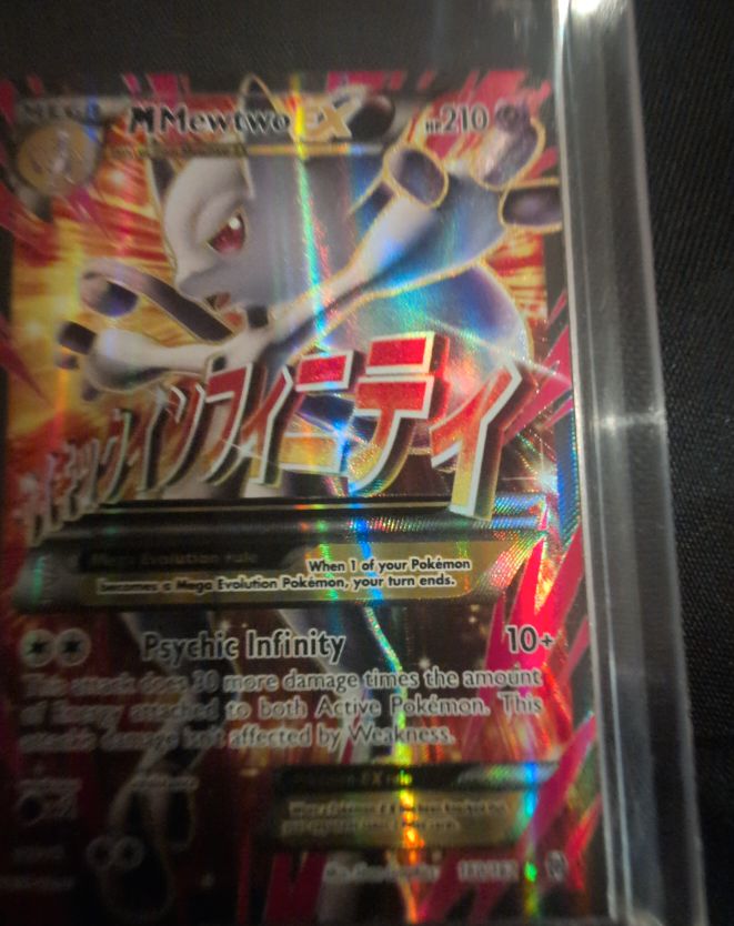 2014 Pokemon XY Breakthrough #160 M Mewtwo EX Full Art — front