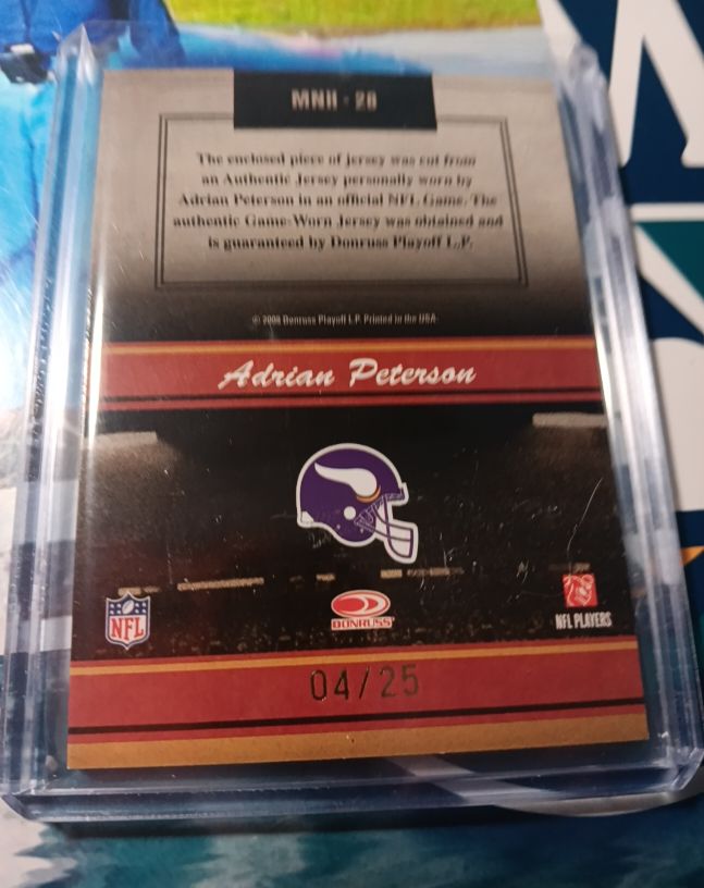 2004 Donruss Playoff MNH-29 Adrian Peterson — front