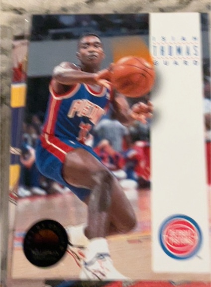 1993-94 SkyBox Premium #71 Isiah Thomas — front