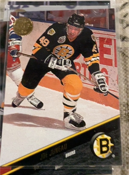 1993-94 Leaf #218 Joe Juneau — front