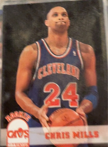 1993-94 Hoops #318 Chris Mills — front