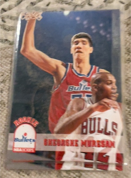 1993-94 Hoops #418 Gheorghe Muresan — front